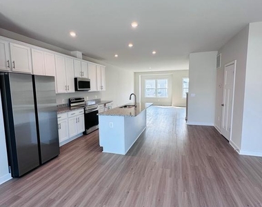 61 Zander Road - Photo Thumbnail 8