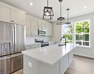 241 Monteith Drive - Photo Thumbnail 8