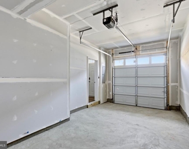 241 Monteith Drive - Photo Thumbnail 22