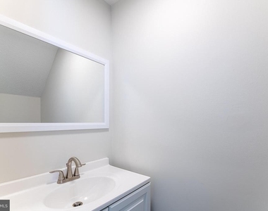 527 Gray Avenue - Photo Thumbnail 33