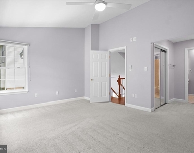 3818 Marquis Place - Photo Thumbnail 24
