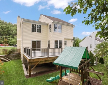 3818 Marquis Place - Photo Thumbnail 36