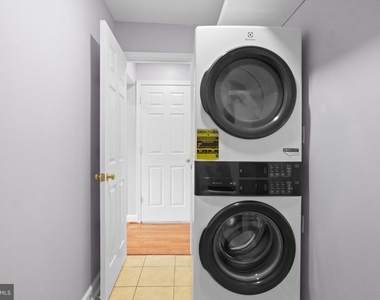 3818 Marquis Place - Photo Thumbnail 17