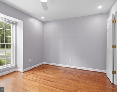 3818 Marquis Place - Photo Thumbnail 19