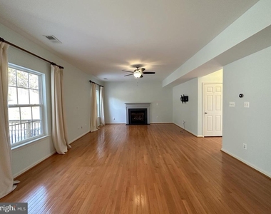 13758 Restina Road - Photo Thumbnail 6