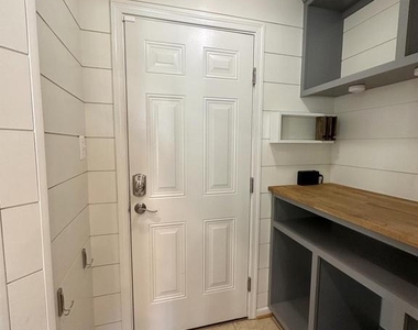 13758 Restina Road - Photo Thumbnail 15