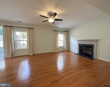 13758 Restina Road - Photo Thumbnail 5