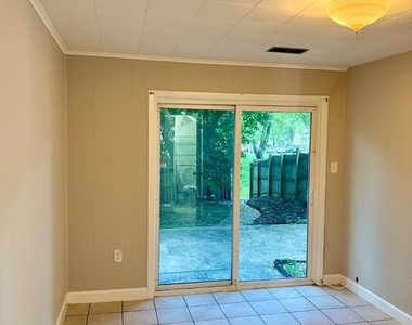 2916 Cantania Place - Photo Thumbnail 10
