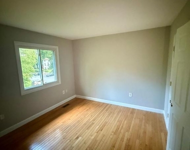 2916 Cantania Place - Photo Thumbnail 5