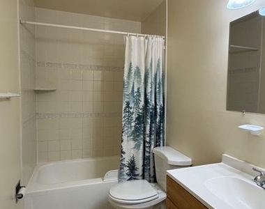 14582 Earlham Court - Photo Thumbnail 2