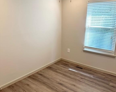 4235 Gibson Court - Photo Thumbnail 9