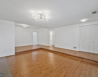 12883 Cara Drive - Photo Thumbnail 7
