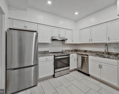 12883 Cara Drive - Photo Thumbnail 14
