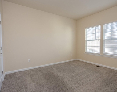 7408 Brunson Circle - Photo Thumbnail 41