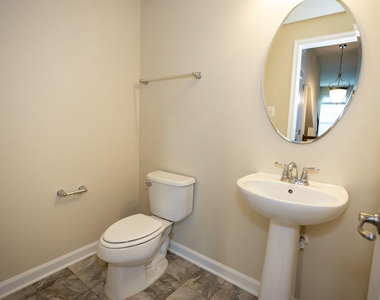 7408 Brunson Circle - Photo Thumbnail 24