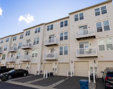 7408 Brunson Circle - Photo Thumbnail 50