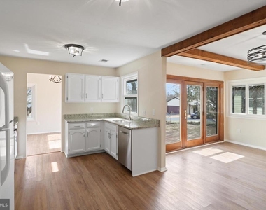 103 Farmington Lane - Photo Thumbnail 20