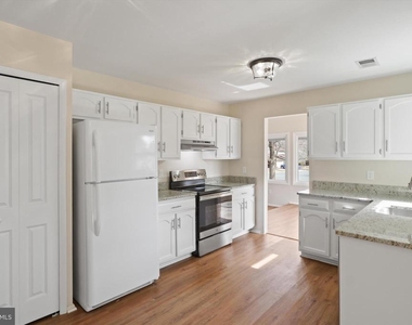 103 Farmington Lane - Photo Thumbnail 19