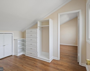 103 Farmington Lane - Photo Thumbnail 4