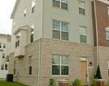 22698 Parkland Farms Terrace - Photo Thumbnail 36