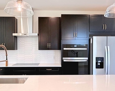 43800 Mystic Maroon Terrace - Photo Thumbnail 7