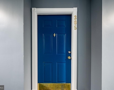 2664 Manhattan Place - Photo Thumbnail 5