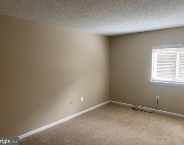11723 Karbon Hill Court - Photo Thumbnail 31