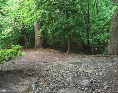 11723 Karbon Hill Court - Photo Thumbnail 3