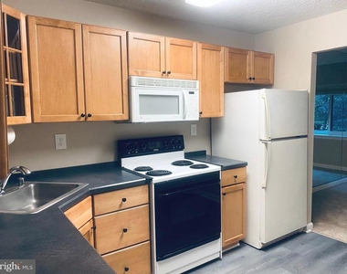 11723 Karbon Hill Court - Photo Thumbnail 26