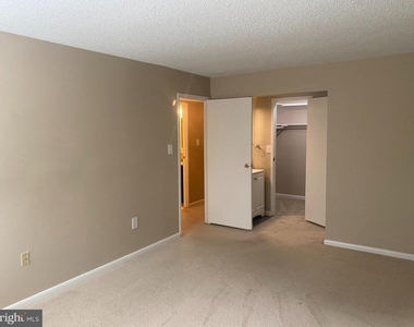 11723 Karbon Hill Court - Photo Thumbnail 33