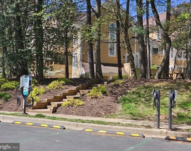 1473 Church Hill Place - Photo Thumbnail 35