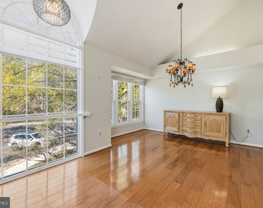 1473 Church Hill Place - Photo Thumbnail 3