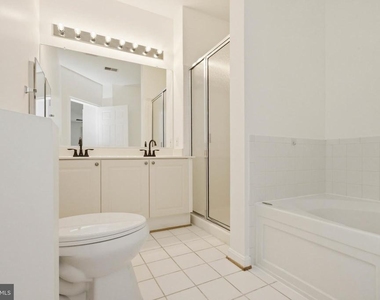 2711 Bellforest Court - Photo Thumbnail 20