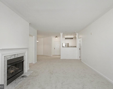 2711 Bellforest Court - Photo Thumbnail 12