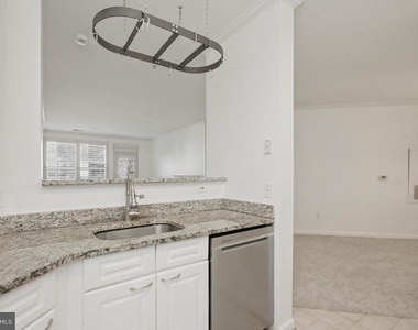 2711 Bellforest Court - Photo Thumbnail 7