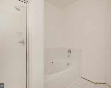 2711 Bellforest Court - Photo Thumbnail 21