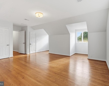 6294 Dunaway Court - Photo Thumbnail 16