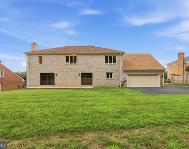 6294 Dunaway Court - Photo Thumbnail 14
