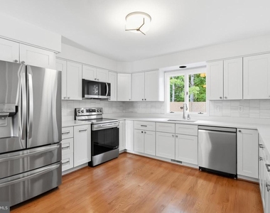 6294 Dunaway Court - Photo Thumbnail 21