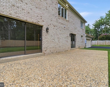 6294 Dunaway Court - Photo Thumbnail 12