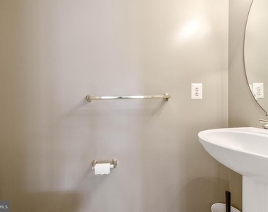 8105 Quinn Terrace - Photo Thumbnail 10