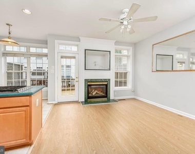 8105 Quinn Terrace - Photo Thumbnail 8