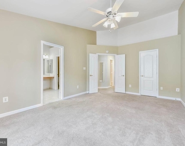 8105 Quinn Terrace - Photo Thumbnail 12