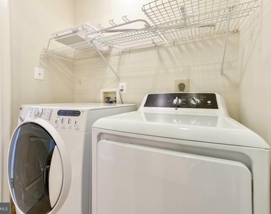 8105 Quinn Terrace - Photo Thumbnail 20