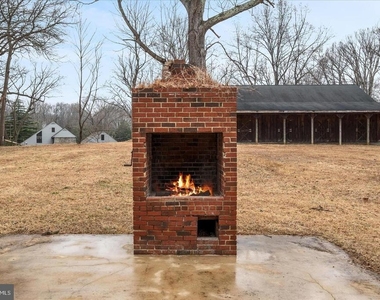 9036 Jeffery Road - Photo Thumbnail 55
