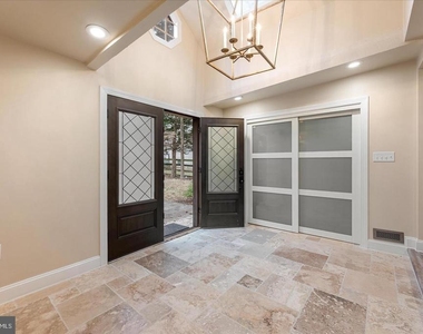 9036 Jeffery Road - Photo Thumbnail 4
