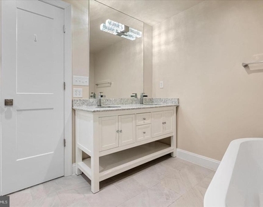 9036 Jeffery Road - Photo Thumbnail 40