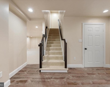 9036 Jeffery Road - Photo Thumbnail 25