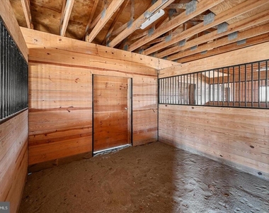 9036 Jeffery Road - Photo Thumbnail 52