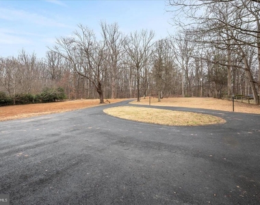 9036 Jeffery Road - Photo Thumbnail 43